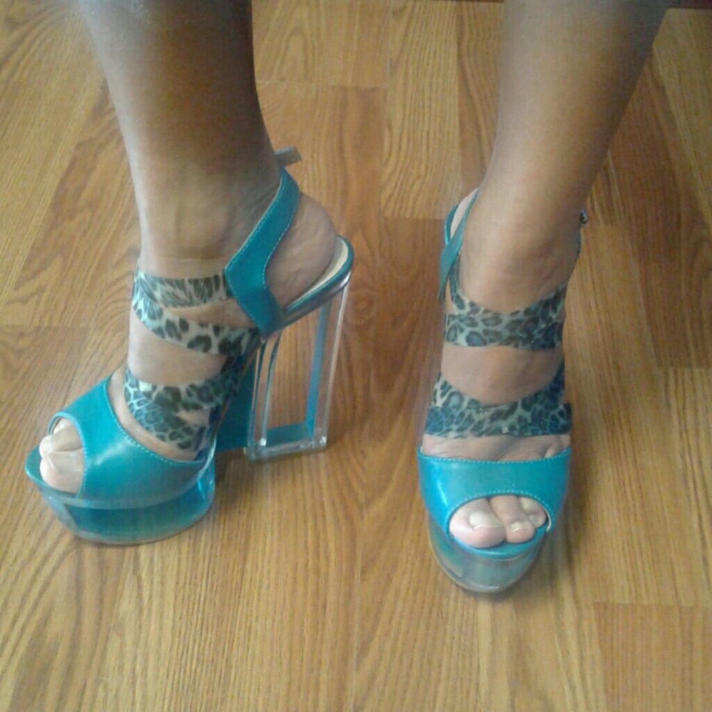 Bumper Brand Clear wedge